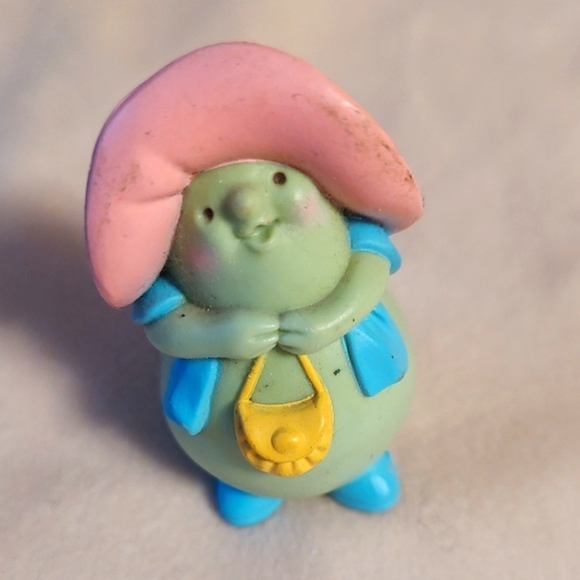 Vintage 1985 Avon Somersaults Miss Pear Miniature 2" PVC Figure, No Box Pre-own - Picture 1 of 8